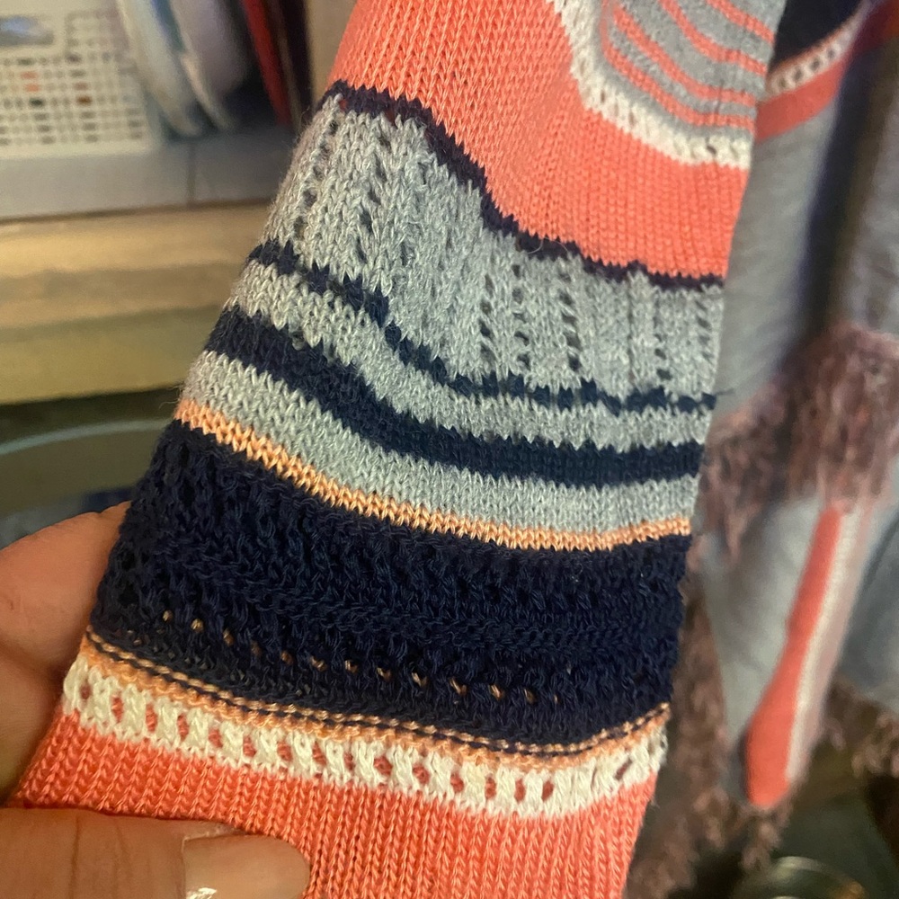 Sweater - Picture 3 of 6
